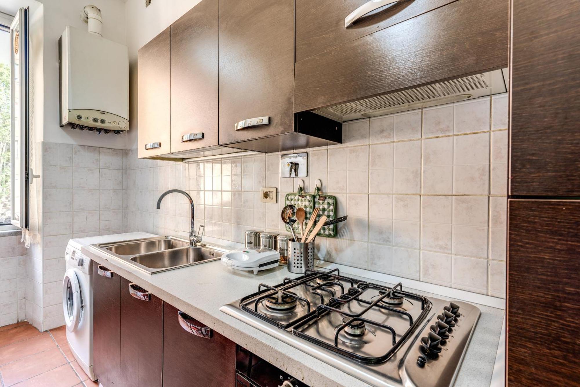 Lovely Flat In Testaccio ローマ エクステリア 写真